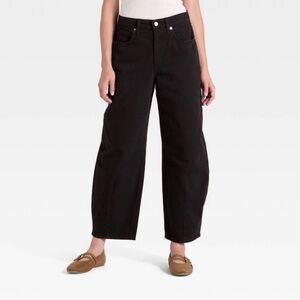 Universal Thread 100% Cotton High Rise Easy Barrel Jeans in Black